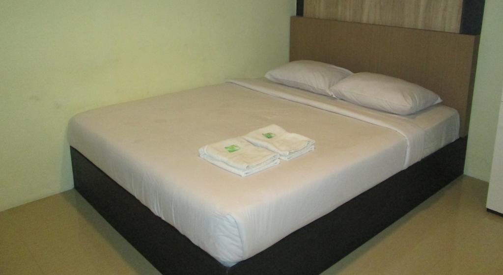 Green Leaf Inn Pontianak Exteriér fotografie