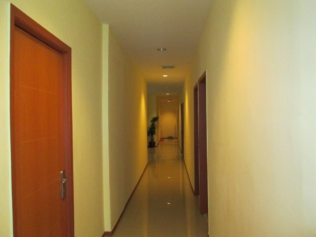 Green Leaf Inn Pontianak Exteriér fotografie