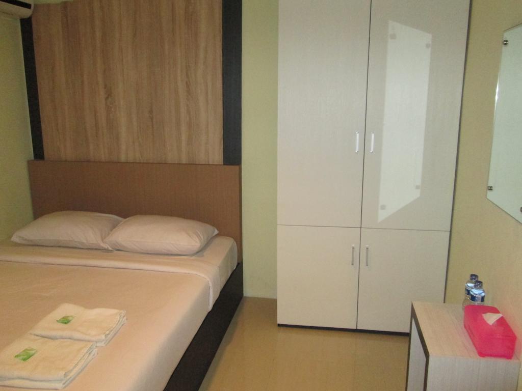 Green Leaf Inn Pontianak Pokoj fotografie